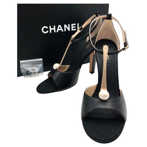 scarpe perle chanel|Chanel shoes.